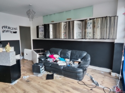 Bloxwich, 154 High Street