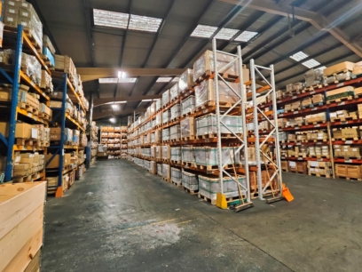 West Bromwich, Unit 9 Hill Top Industrial Estate, Shaw Street. B70 0TX
