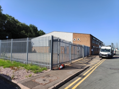 West Bromwich, Unit 9 Hill Top Industrial Estate, Shaw Street. B70 0TX