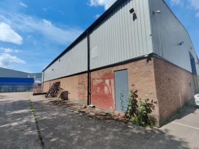 West Bromwich, Unit 9 Hill Top Industrial Estate, Shaw Street. B70 0TX